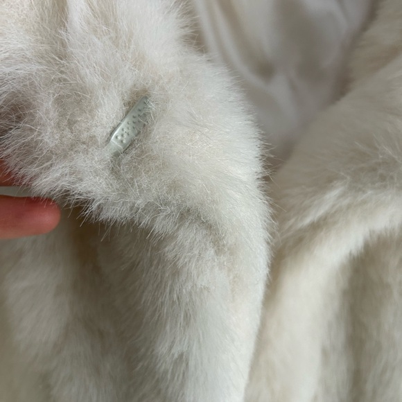 Le Chateau Y2K Indie Off White Teddy Faux Fur Jacket Small - Picture 5 of 16